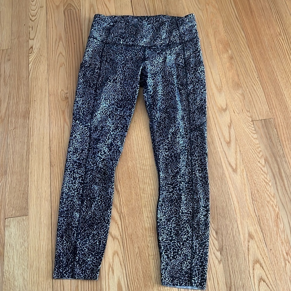Lululemon‎ wunder under leggings